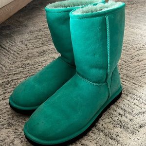 Teal Ugg’s with Black bottoms